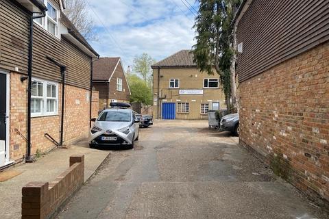 Land for sale, Colnbrook SL3