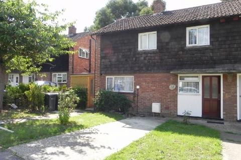 4 bedroom semi-detached house to rent, Cabell Road, Guildford, GU2 8JQ