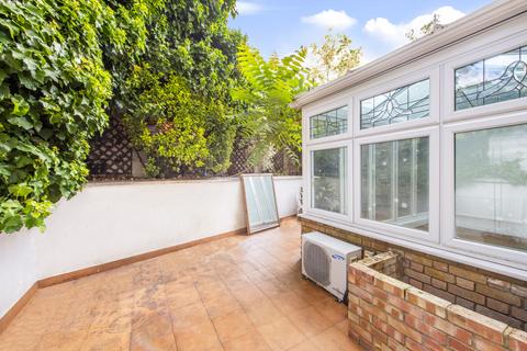 3 bedroom flat to rent, Haverstock Hill, Belsize Park, London