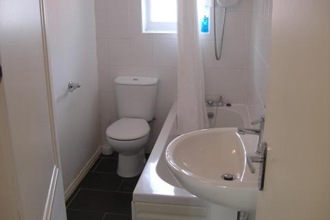 2 bedroom ground floor flat to rent, SAMARIA GARDENS, BROOKFIELD, MIDDLESBROUGH TS5 8DF