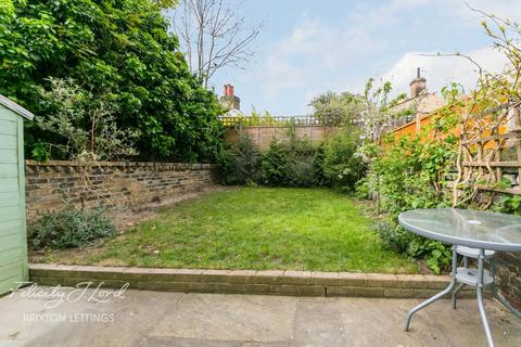1 bedroom flat to rent, Dalyell Road, London
