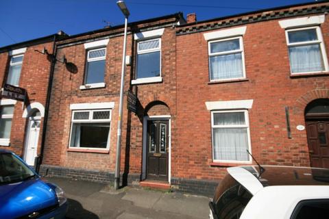 3 bedroom terraced house to rent, Ford Lane, Crewe