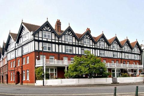 undefined, Royal Mansions, Station Road, Henley-on-Thames, Oxfordshire, RG9