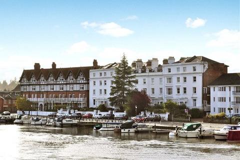 undefined, Royal Mansions, Station Road, Henley-on-Thames, Oxfordshire, RG9