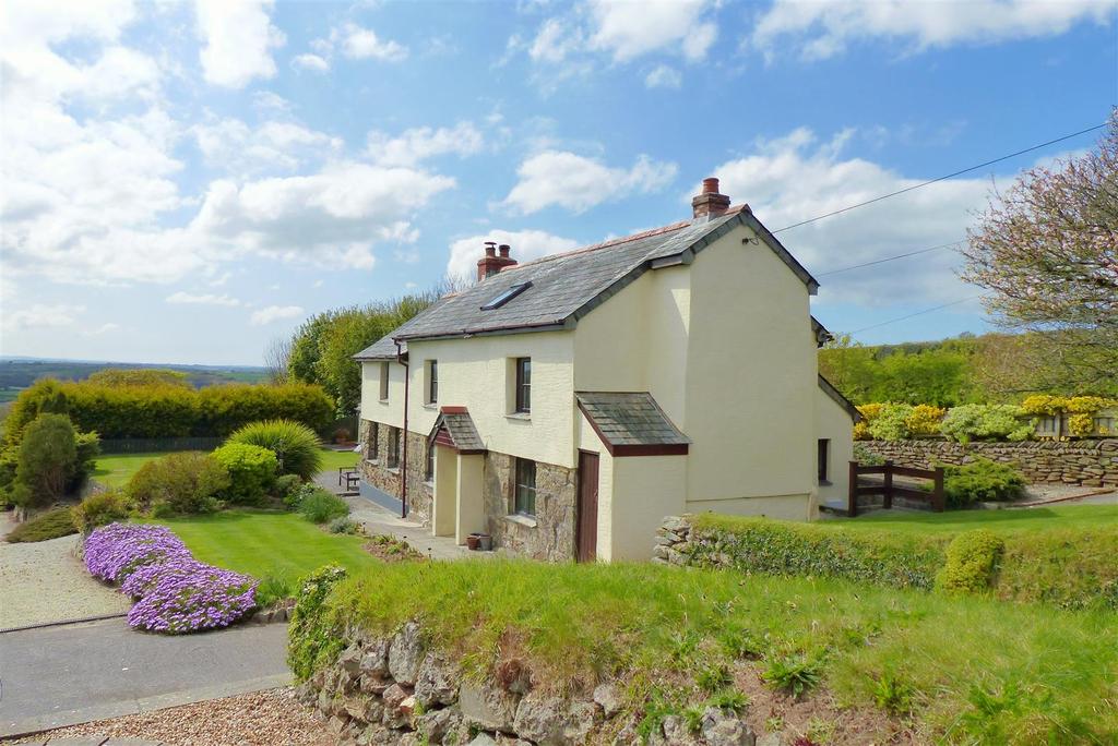 Near Coombe, Truro/St. Austell 4 bed property with land £699,950