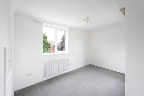 2 bedroom flat to rent, Westonian Court, Glenavon Park, BS9