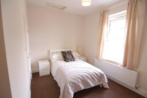 1 bedroom in a house share to rent, Hoyle Mill Road, Stairfoot