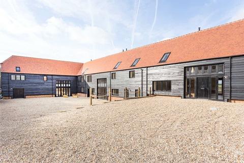 4 bedroom barn conversion to rent, Winterbourne, Newbury, Berkshire, RG20