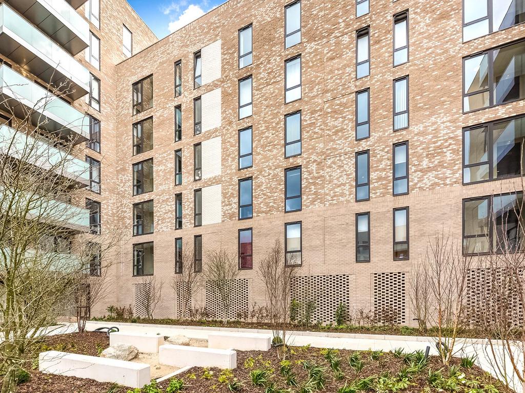 Docklands E14