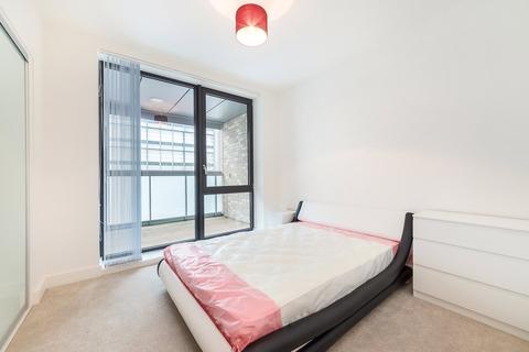 2 bedroom apartment to rent, Glass Blowers House, 15 Valencia Close, E14