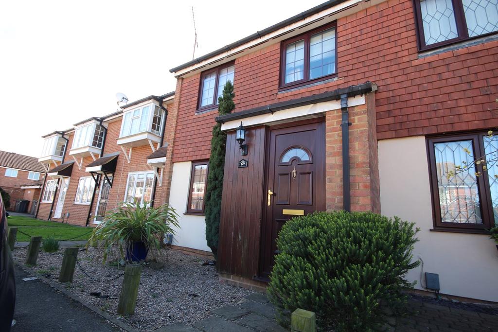 Claverley Green, Wigmore, Luton, LU2 3 bed terraced house £265,000