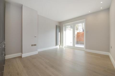 2 bedroom apartment to rent, Lyndhurst Road, Hampstead, NW3