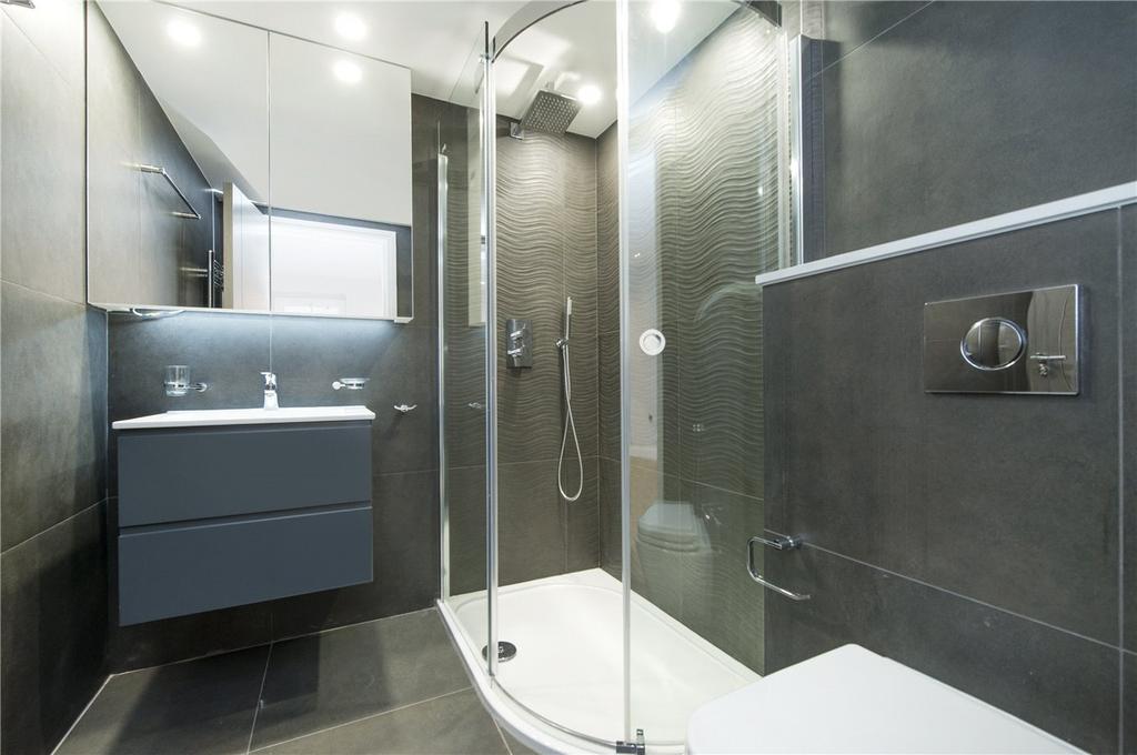 En Suite Bathroom