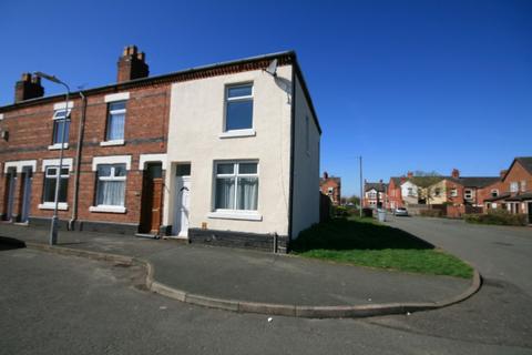 2 bedroom end of terrace house to rent, Oxford Street, Crewe