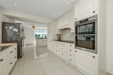 4 bedroom detached house to rent, Pelhams Walk, Esher, Surrey, KT10