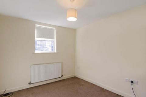 2 bedroom apartment to rent - JACOBS COURT, CLIFTON GREEN, YORK, YO30 6AH