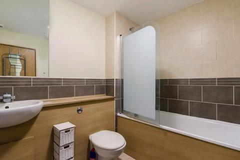 2 bedroom apartment to rent - JACOBS COURT, CLIFTON GREEN, YORK, YO30 6AH