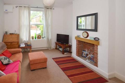2 bedroom flat to rent, Alma Road, Windsor