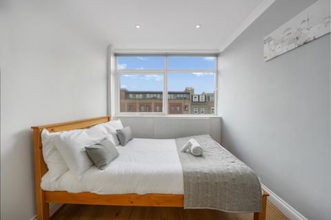 4 bedroom apartment to rent, Bethnal Green Road, London, E2