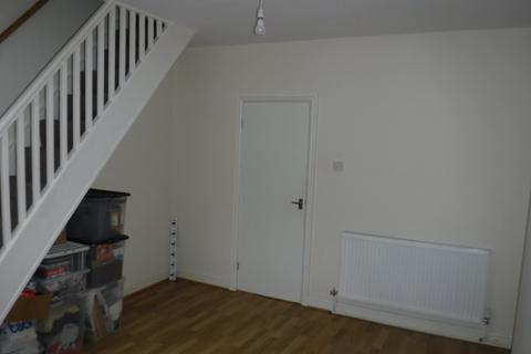 2 bedroom terraced house to rent, Portland Terrace , Gainsborough, Lincs