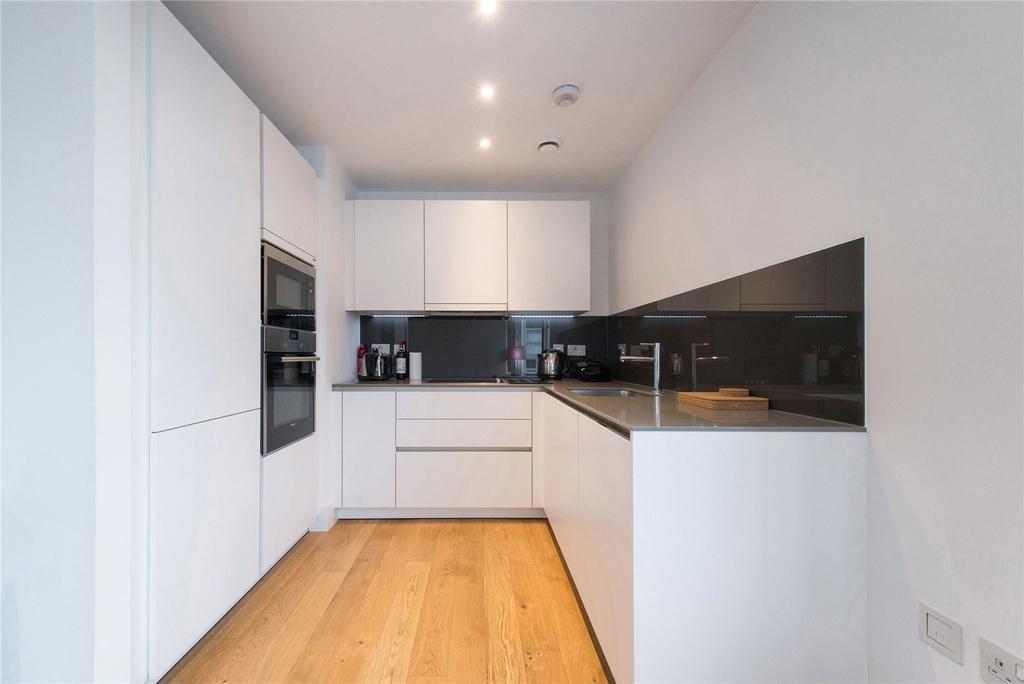 Apartment in Putney - View 2