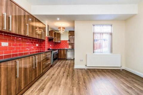 6 bedroom terraced house to rent, Seaforth Place, Leeds, West Yorkshire, LS9