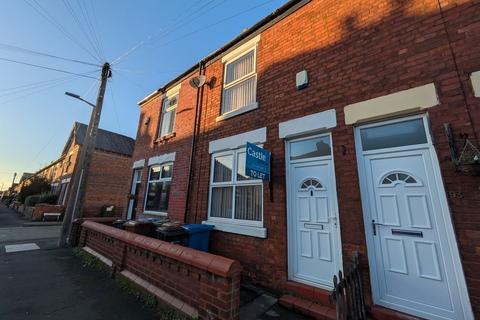 2 bedroom terraced house to rent, Charles Street, Stockport