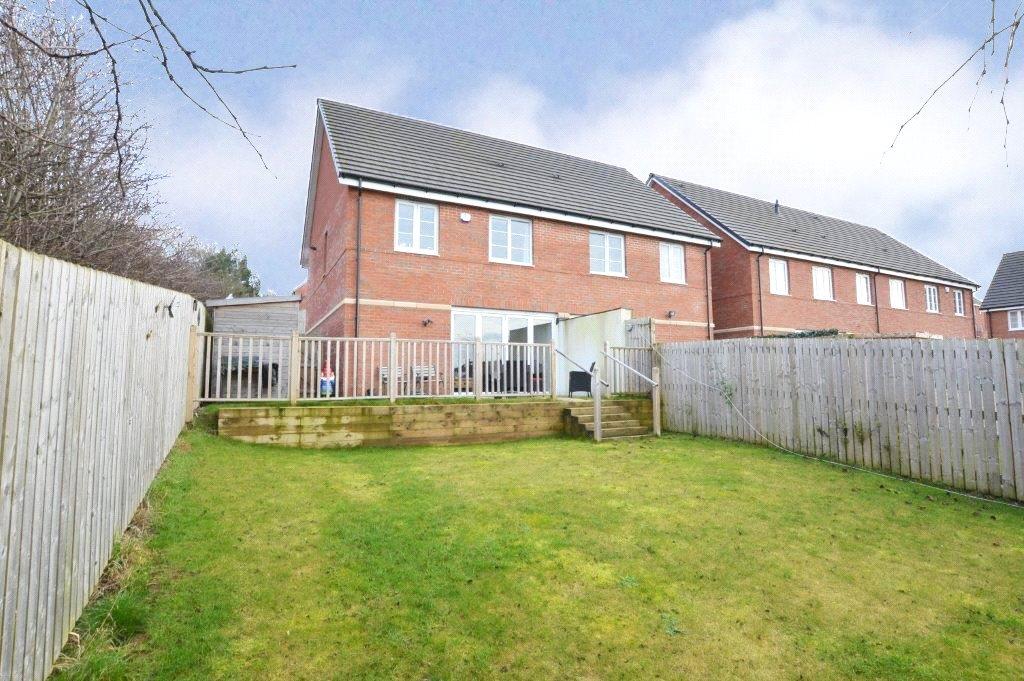Bluebell Avenue, Garforth, Leeds, West Yorkshire 3 bed semidetached