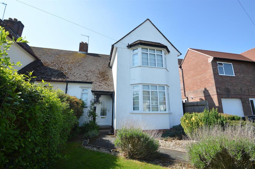 9 Grangefields Road, Shrewsbury, SY3 9DD 3 bed semidetached house £