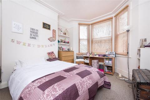 4 bedroom maisonette to rent, Furness Road, London, NW10