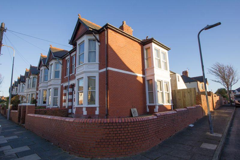 Cornerswell Road, Penarth 1 bed apartment £180,000