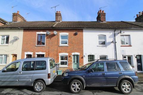 2 bedroom terraced house to rent, George Street, Tonbridge