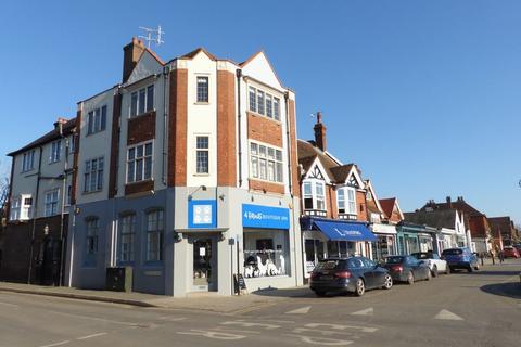 2 bedroom apartment to rent, High Street, Cranleigh