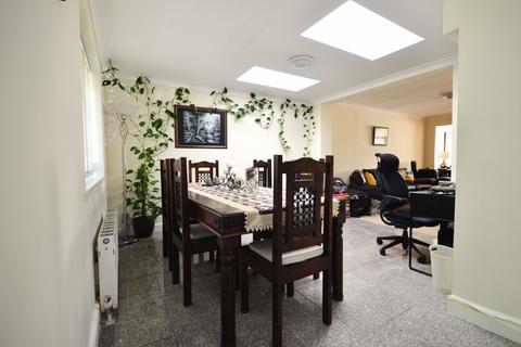 undefined, Corringway, London W5 3AB