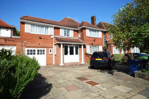 5 bedroom detached house to rent, Corringway, London W5 3AB