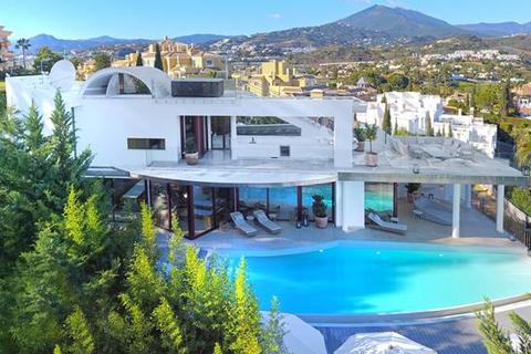7 bedroom villa, Nueva Andalucia, Marbella, Malaga, Spain