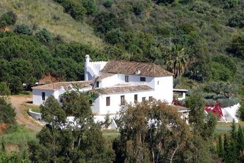 4 bedroom farm house - Estepona, Malaga