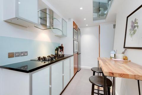 2 bedroom terraced house to rent, Holly Hill, Hampstead, NW3