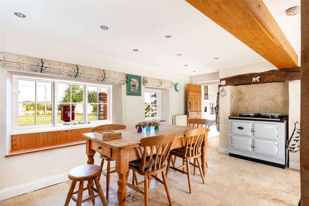 Kitchen/Breakfast