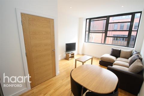 1 bedroom flat to rent, Scimitar House - Romford - RM1