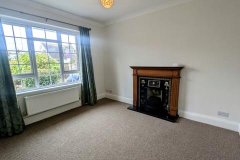 3 bedroom detached house to rent, Heatherslade Road, Southgate, Swansea, SA3