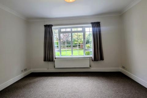 3 bedroom detached house to rent, Heatherslade Road, Southgate, Swansea, SA3