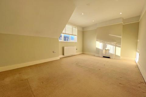 3 bedroom flat to rent, Dudley Road, Tunbridge Wells
