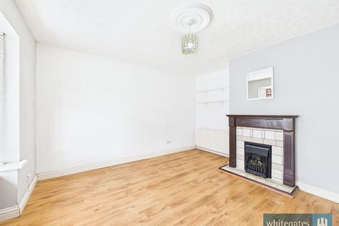 3 bedroom terraced house to rent, Gillingham Green, Bradford, West Yorkshire, BD4