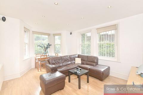 2 bedroom flat for sale, Greencroft Gardens, South Hampstead, London