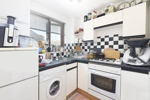 1 bedroom apartment to rent, Claire Place, London, E14