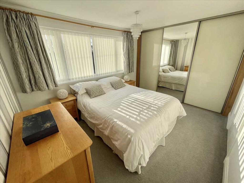 Bedroom no. 1