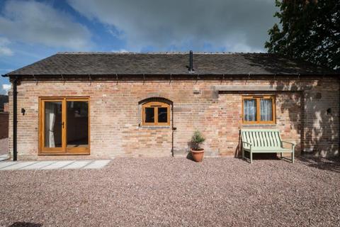 1 bedroom barn conversion to rent, Bertelin Mews, Ellenhall