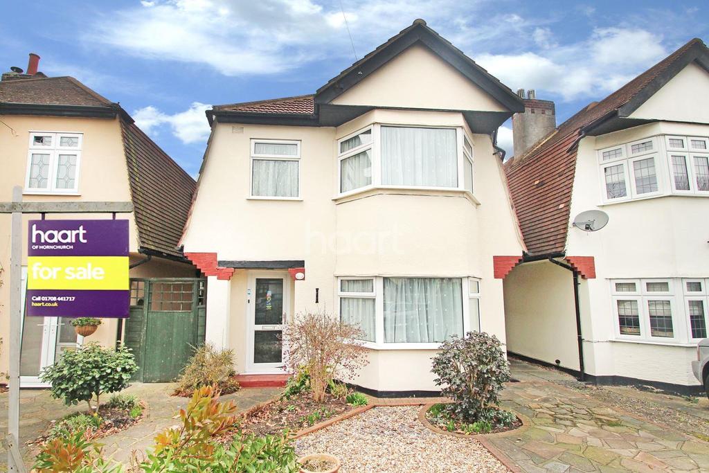 Haynes Road, Hornchurch 3 bed detached house £590,000
