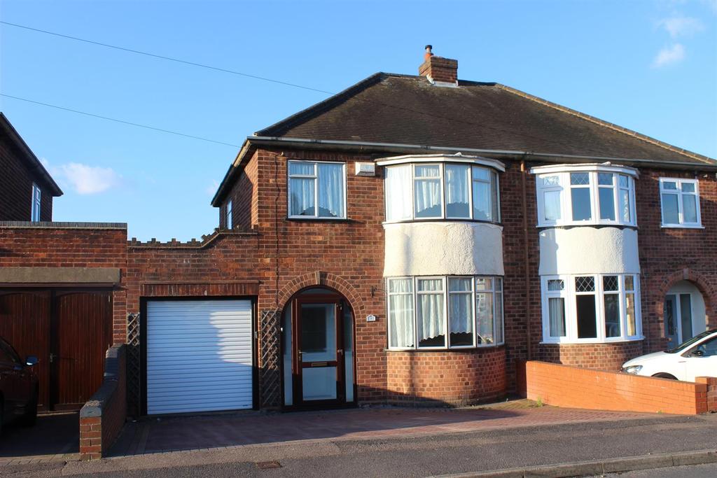 Draycott Crescent, Tamworth 2 bed semidetached house £179,950